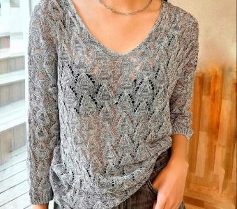 Лёгкий ажурный пуловер на лето с интересным ажурным узором по всему полотну изделия (Вязание спицами)